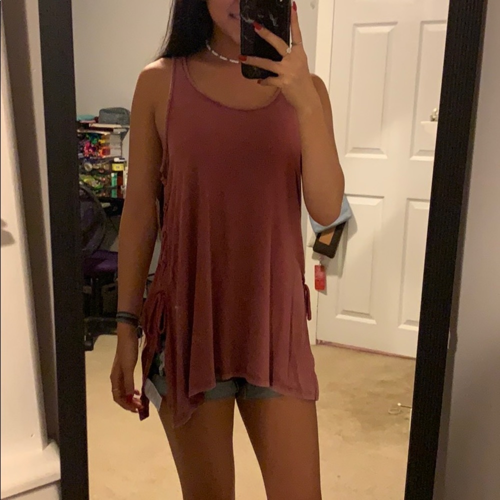 muscle tank w/ ties at sides